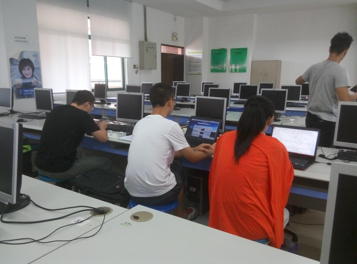 2016年全国信息安全大赛中山大学选拔赛中期评估和验收答辩 圆满结束