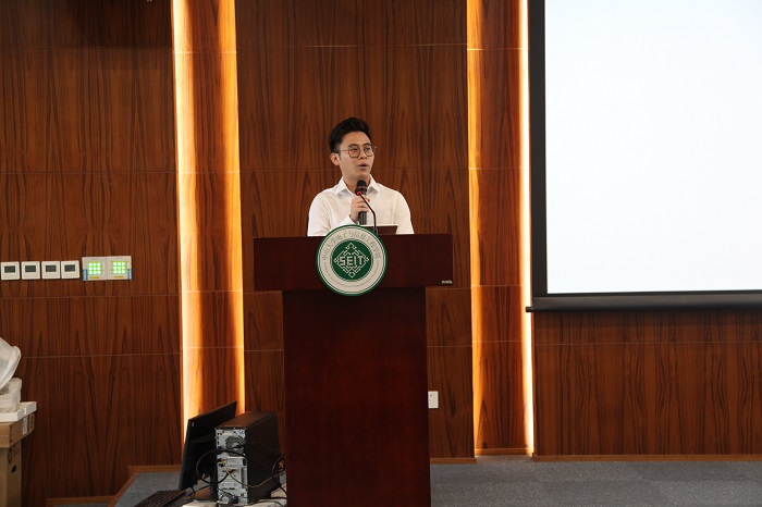 威廉希尔中文网站平台2018年本科生开学典礼圆满举行