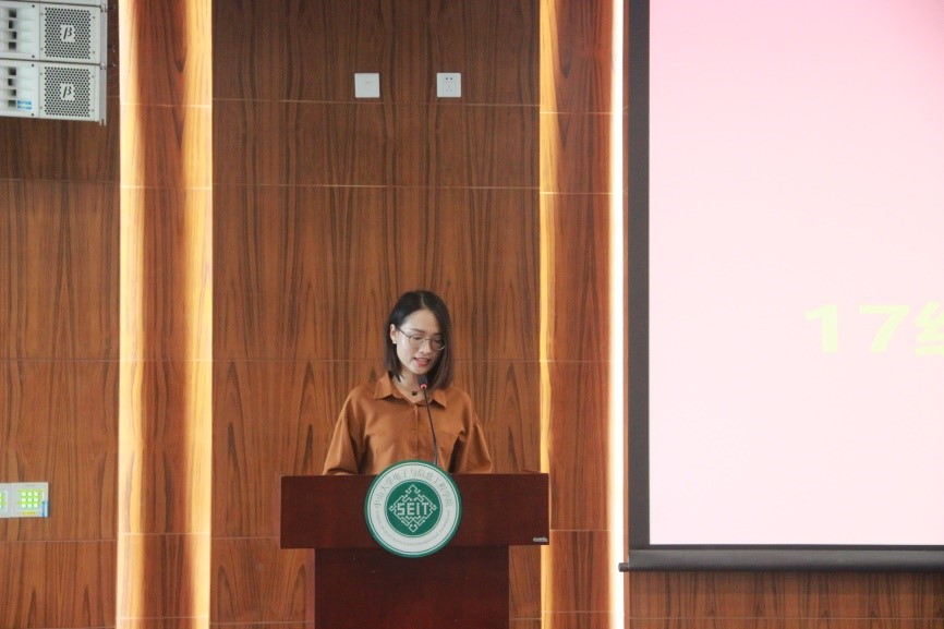 威廉希尔中文网站平台2018年研究生开学典礼暨第九届全国光电信息博士生论坛开幕式成功举办