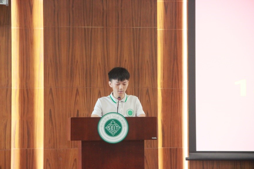 威廉希尔中文网站平台2018年研究生开学典礼暨第九届全国光电信息博士生论坛开幕式成功举办